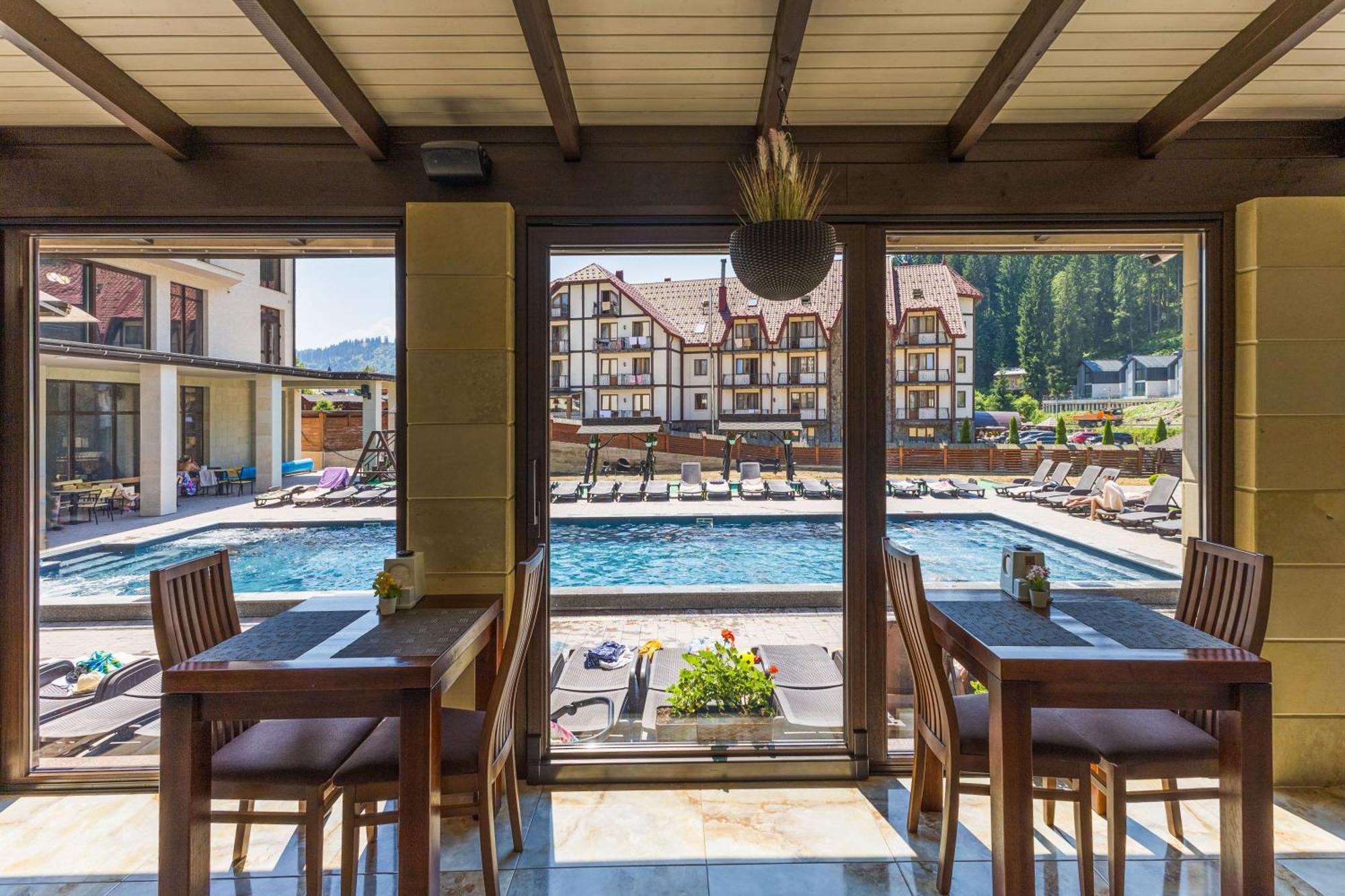 Continental Spa Resort Bukovel Exterior photo